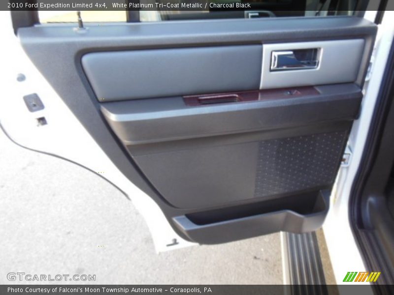 White Platinum Tri-Coat Metallic / Charcoal Black 2010 Ford Expedition Limited 4x4