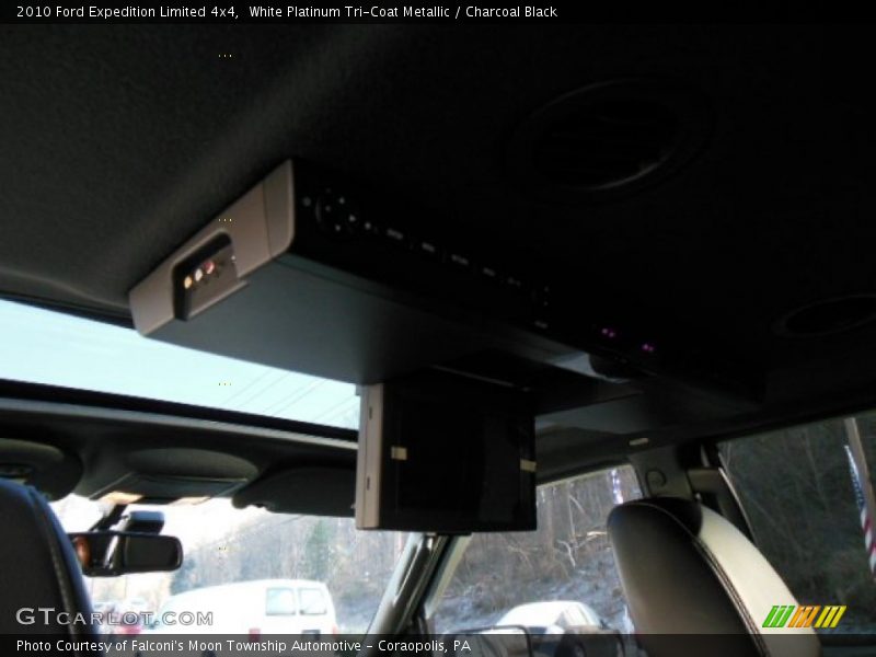 White Platinum Tri-Coat Metallic / Charcoal Black 2010 Ford Expedition Limited 4x4