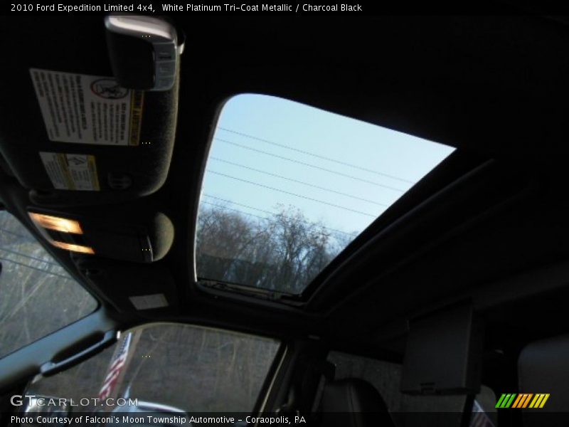 White Platinum Tri-Coat Metallic / Charcoal Black 2010 Ford Expedition Limited 4x4