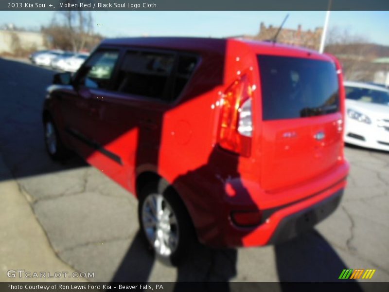 Molten Red / Black Soul Logo Cloth 2013 Kia Soul +