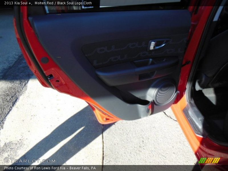 Molten Red / Black Soul Logo Cloth 2013 Kia Soul +