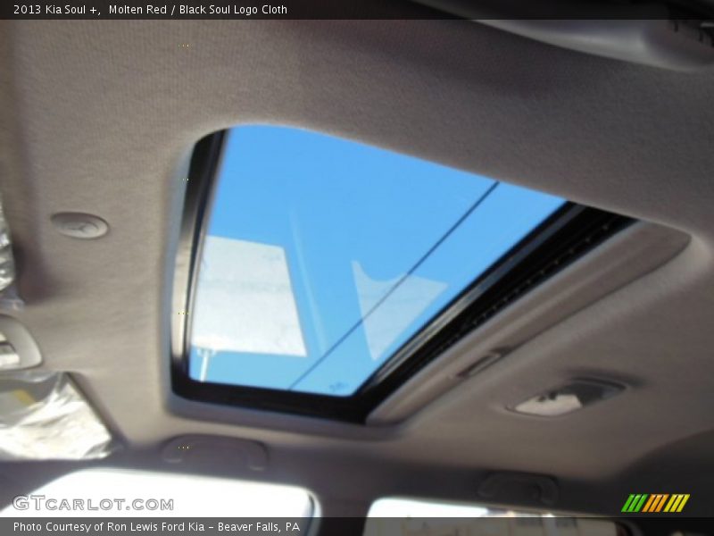Molten Red / Black Soul Logo Cloth 2013 Kia Soul +