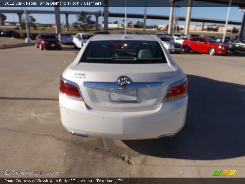 White Diamond Tricoat / Cashmere 2012 Buick Regal