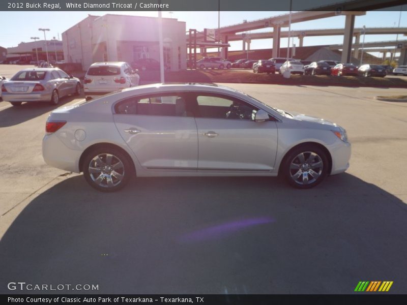 White Diamond Tricoat / Cashmere 2012 Buick Regal
