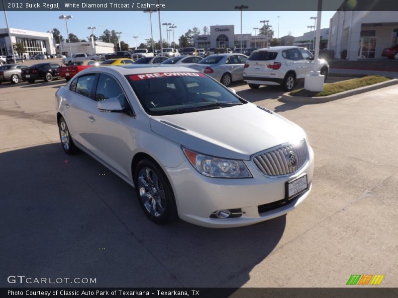 White Diamond Tricoat / Cashmere 2012 Buick Regal