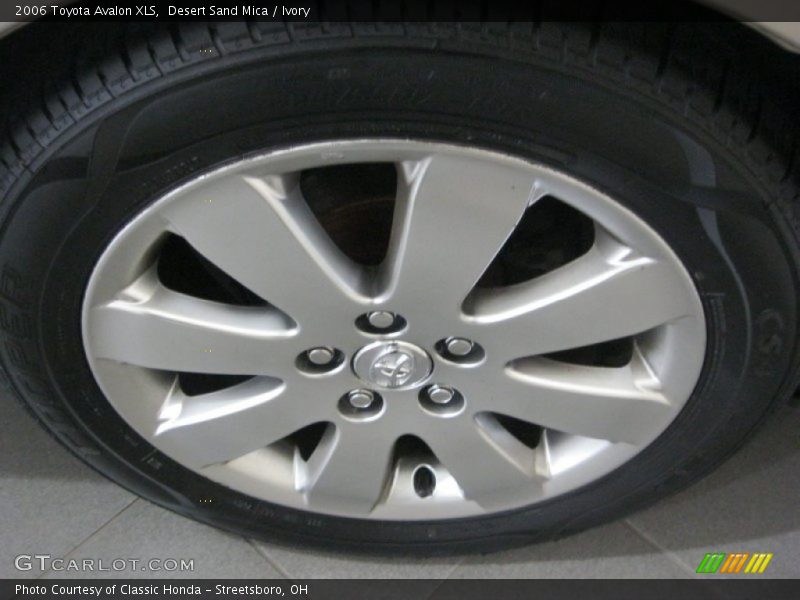 Desert Sand Mica / Ivory 2006 Toyota Avalon XLS