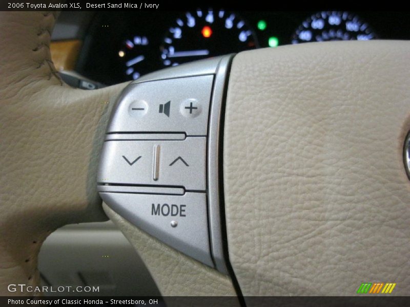 Desert Sand Mica / Ivory 2006 Toyota Avalon XLS