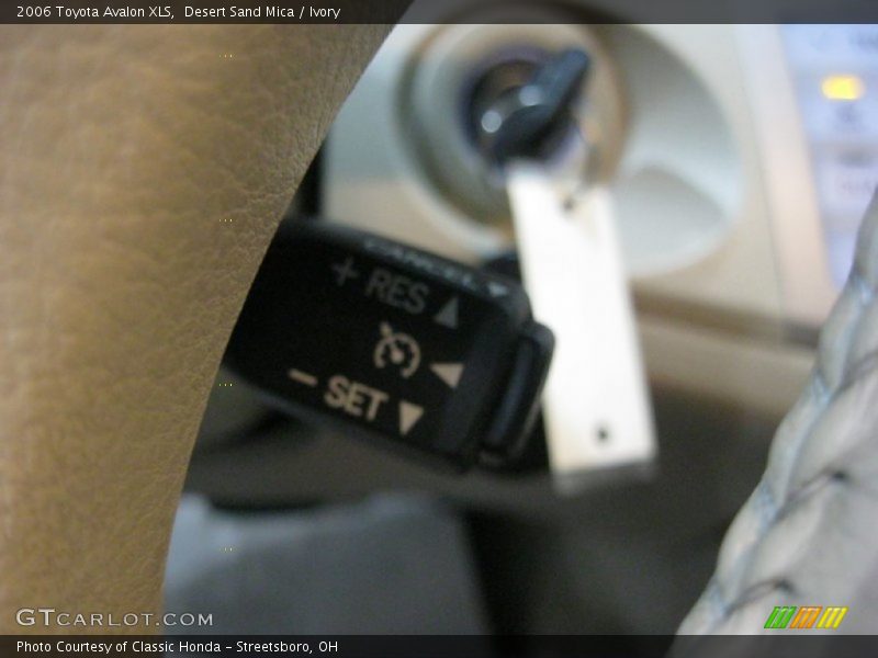 Desert Sand Mica / Ivory 2006 Toyota Avalon XLS