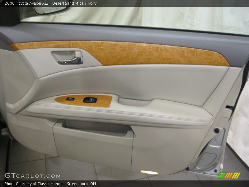 Desert Sand Mica / Ivory 2006 Toyota Avalon XLS