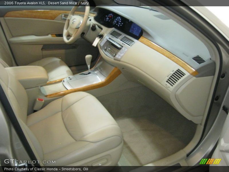 Desert Sand Mica / Ivory 2006 Toyota Avalon XLS
