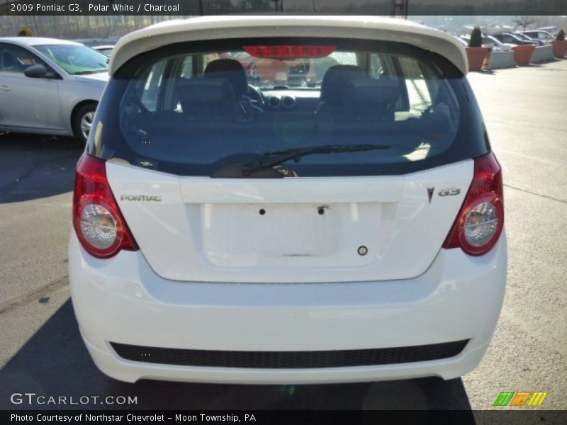 Polar White / Charcoal 2009 Pontiac G3