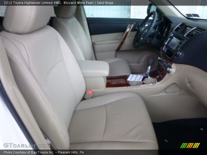Blizzard White Pearl / Sand Beige 2013 Toyota Highlander Limited 4WD