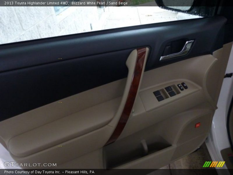 Blizzard White Pearl / Sand Beige 2013 Toyota Highlander Limited 4WD