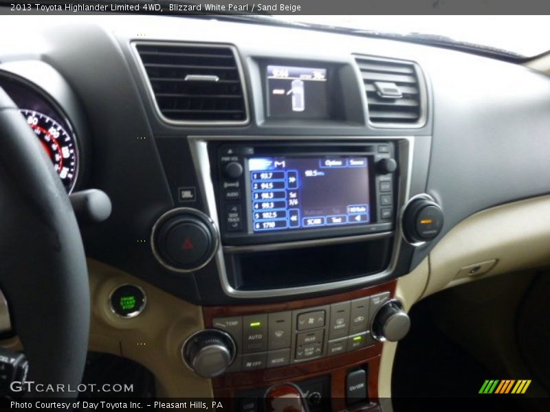 Blizzard White Pearl / Sand Beige 2013 Toyota Highlander Limited 4WD