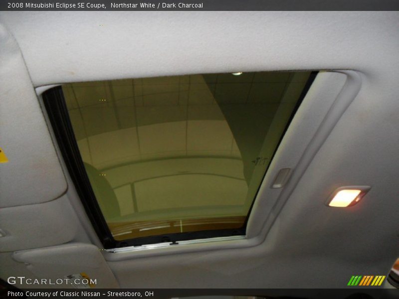 Sunroof of 2008 Eclipse SE Coupe