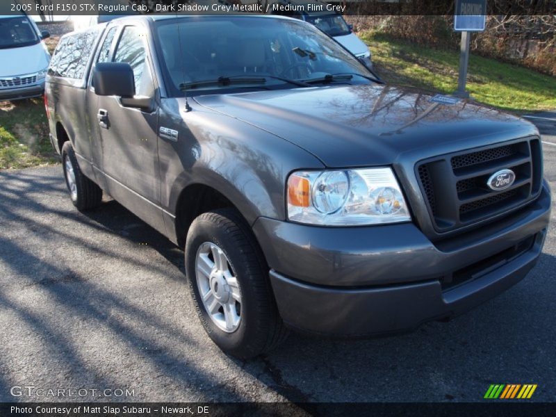 Dark Shadow Grey Metallic / Medium Flint Grey 2005 Ford F150 STX Regular Cab