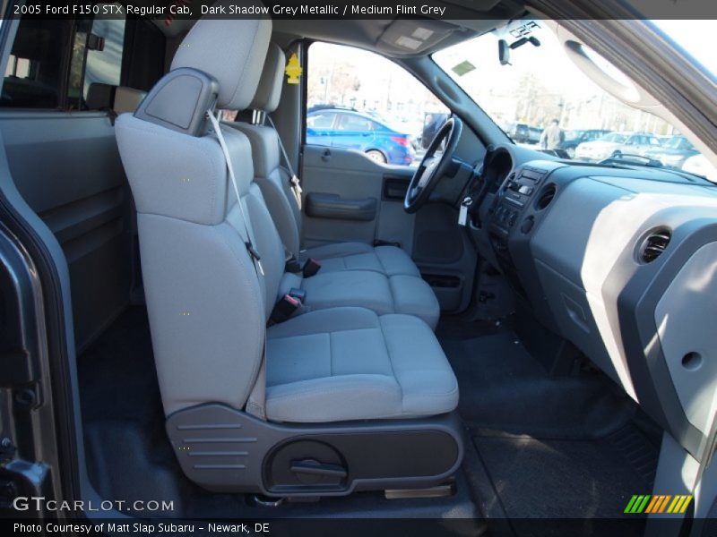 Dark Shadow Grey Metallic / Medium Flint Grey 2005 Ford F150 STX Regular Cab