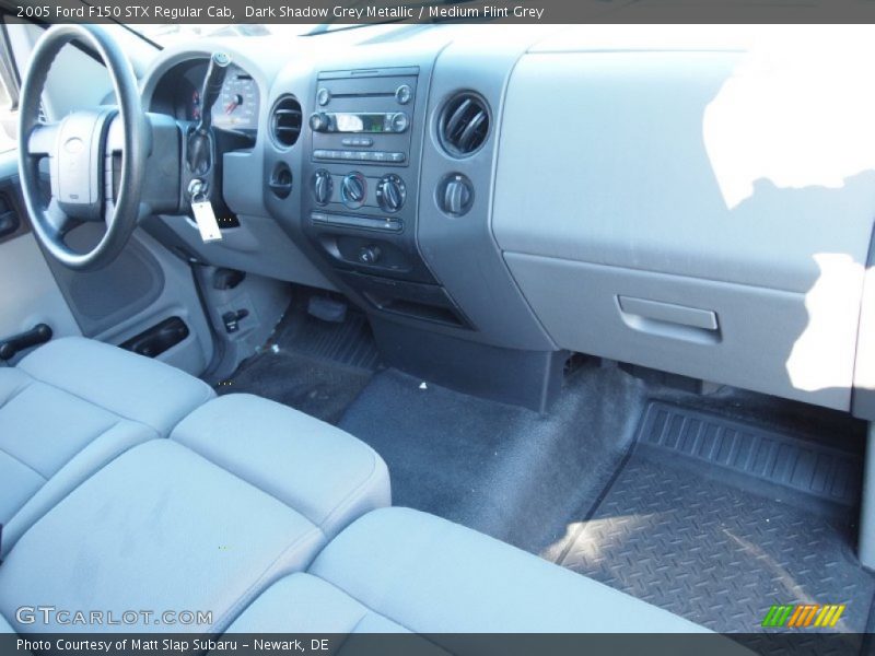 Dark Shadow Grey Metallic / Medium Flint Grey 2005 Ford F150 STX Regular Cab