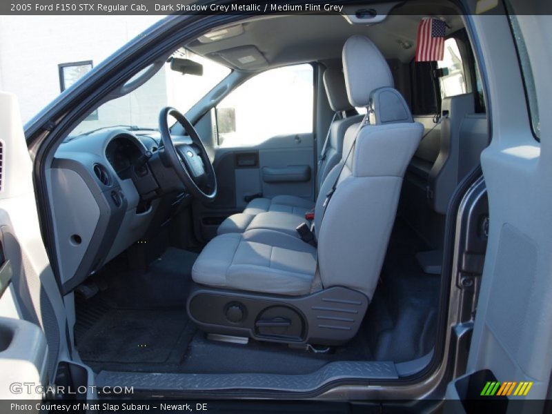 Dark Shadow Grey Metallic / Medium Flint Grey 2005 Ford F150 STX Regular Cab