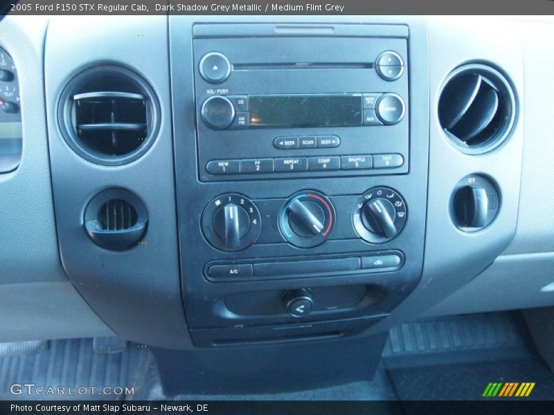 Dark Shadow Grey Metallic / Medium Flint Grey 2005 Ford F150 STX Regular Cab