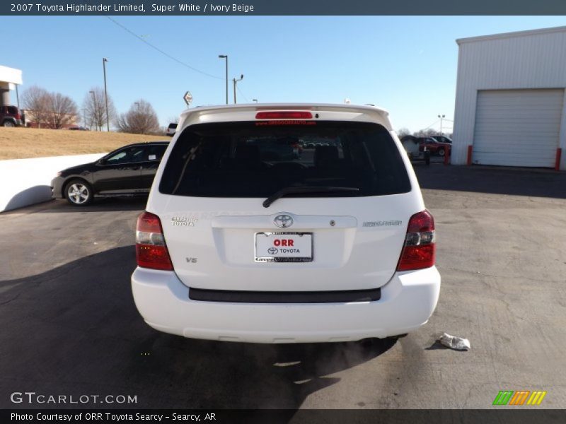 Super White / Ivory Beige 2007 Toyota Highlander Limited
