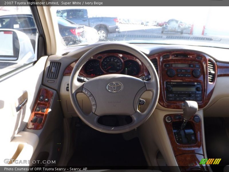 Super White / Ivory Beige 2007 Toyota Highlander Limited