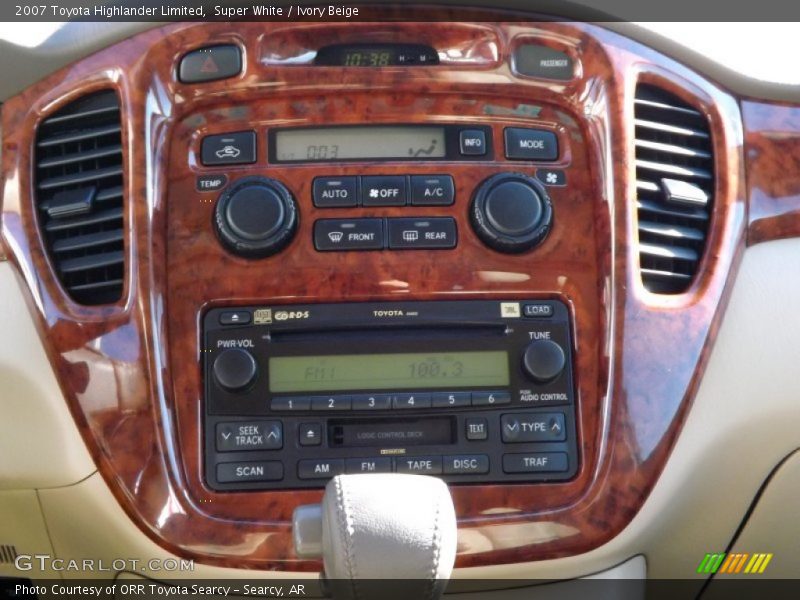 Super White / Ivory Beige 2007 Toyota Highlander Limited