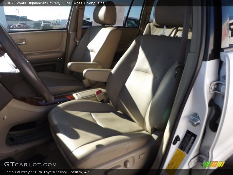 Super White / Ivory Beige 2007 Toyota Highlander Limited