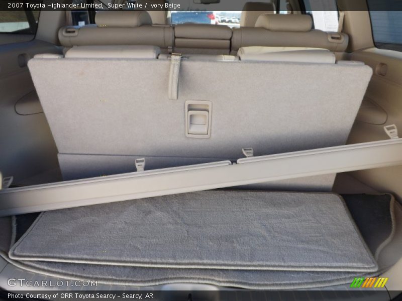Super White / Ivory Beige 2007 Toyota Highlander Limited