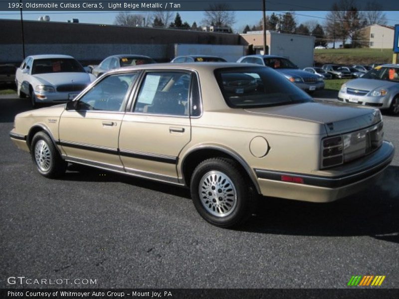 Light Beige Metallic / Tan 1992 Oldsmobile Cutlass Ciera S