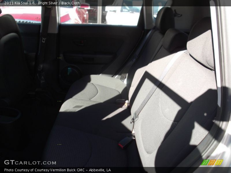 Bright Silver / Black Cloth 2011 Kia Soul 1.6