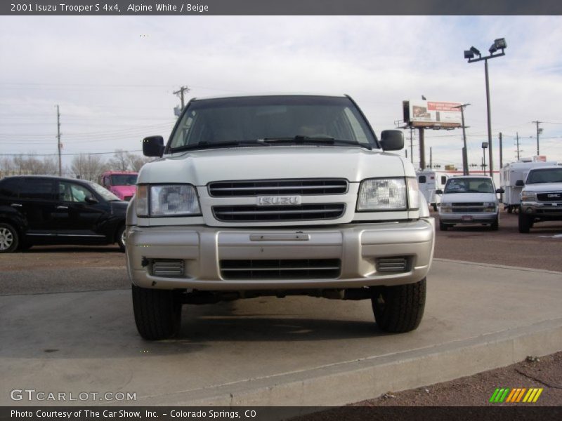 Alpine White / Beige 2001 Isuzu Trooper S 4x4