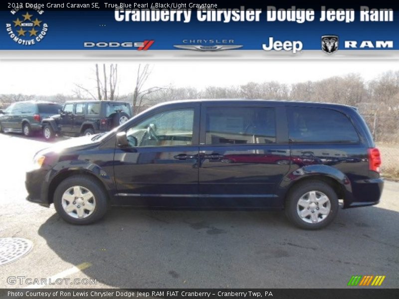 True Blue Pearl / Black/Light Graystone 2013 Dodge Grand Caravan SE