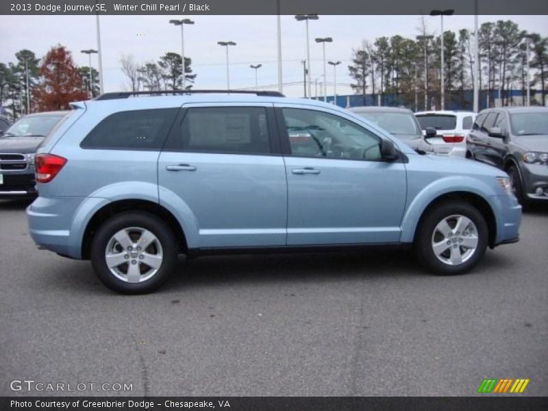 Winter Chill Pearl / Black 2013 Dodge Journey SE