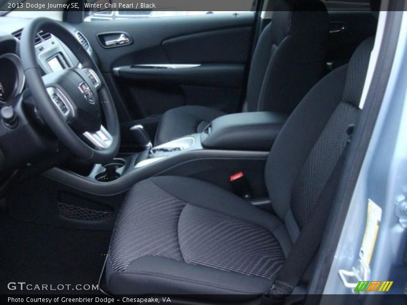 Winter Chill Pearl / Black 2013 Dodge Journey SE