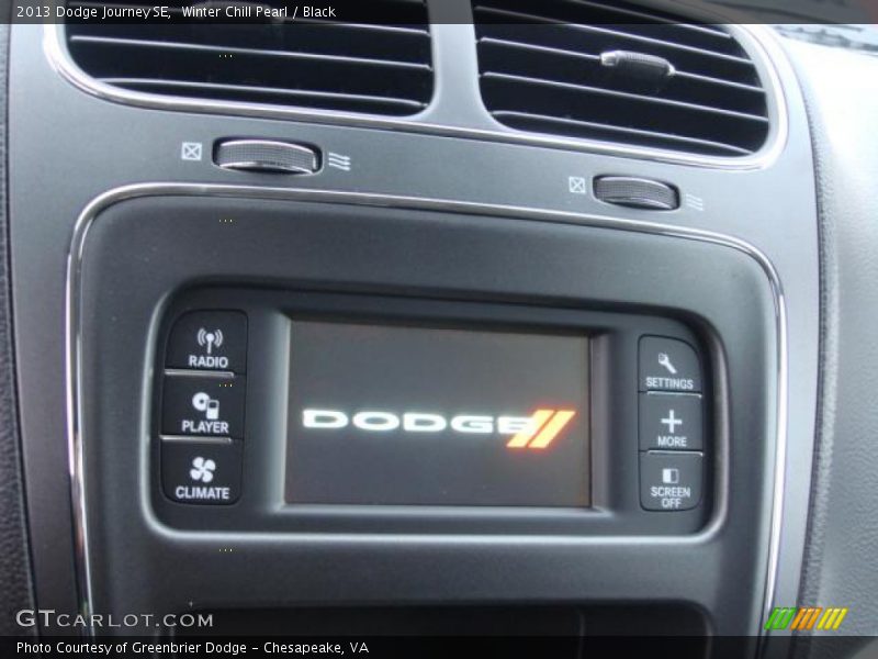 Winter Chill Pearl / Black 2013 Dodge Journey SE