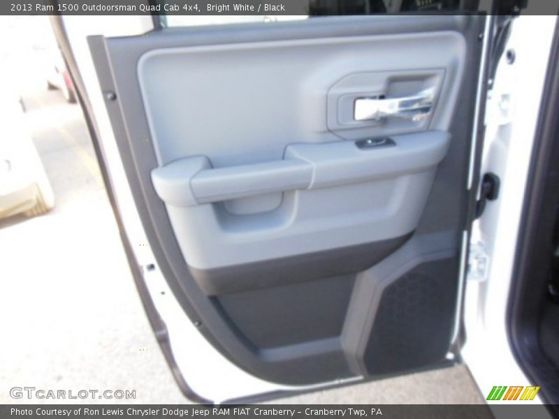 Bright White / Black 2013 Ram 1500 Outdoorsman Quad Cab 4x4