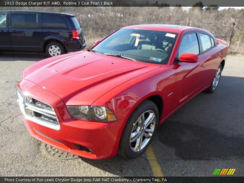 Front 3/4 View of 2013 Charger R/T AWD