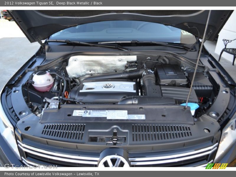 Deep Black Metallic / Black 2012 Volkswagen Tiguan SE
