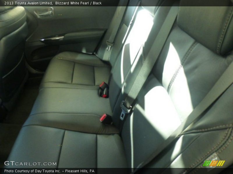 Blizzard White Pearl / Black 2013 Toyota Avalon Limited