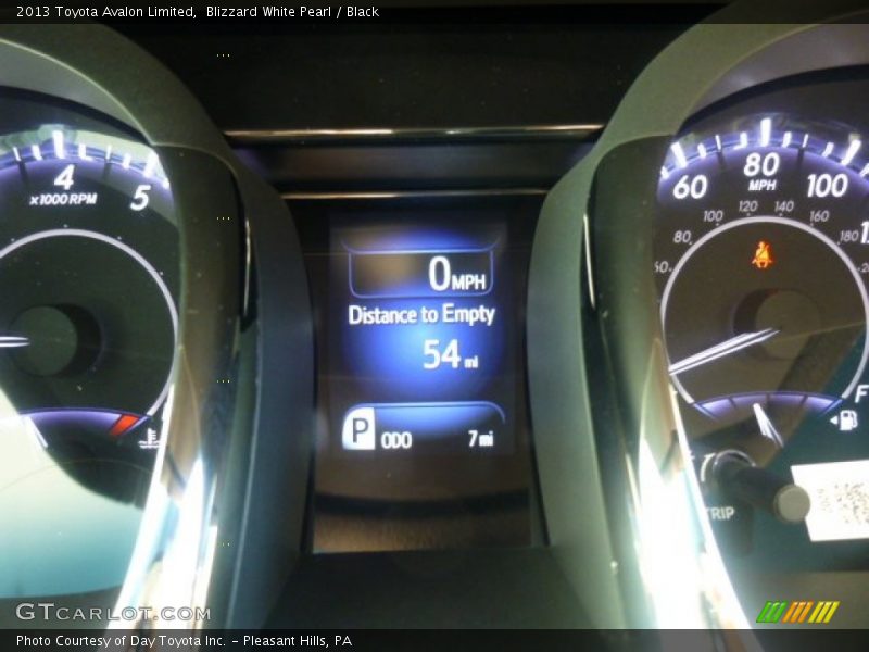 Blizzard White Pearl / Black 2013 Toyota Avalon Limited
