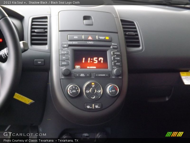 Shadow Black / Black Soul Logo Cloth 2013 Kia Soul +