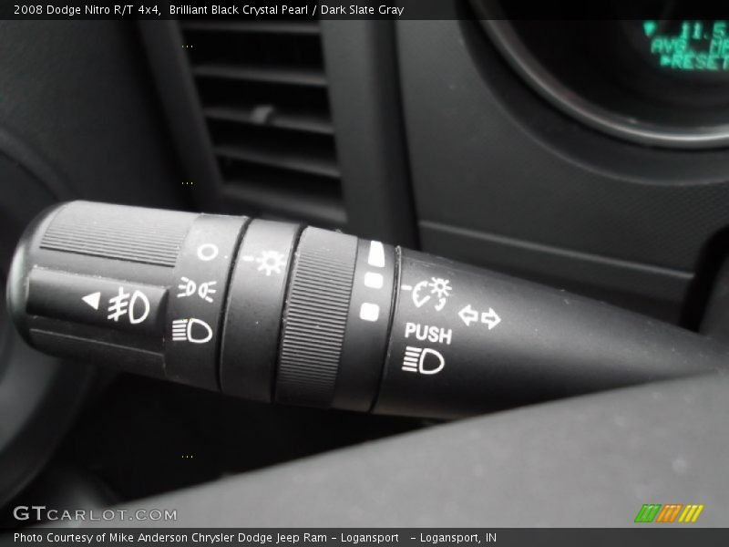 Controls of 2008 Nitro R/T 4x4