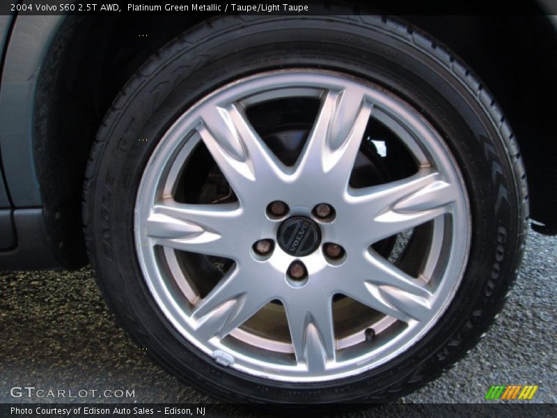  2004 S60 2.5T AWD Wheel