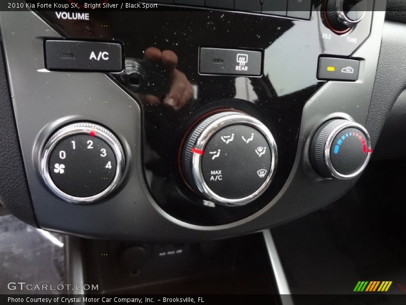 Bright Silver / Black Sport 2010 Kia Forte Koup SX