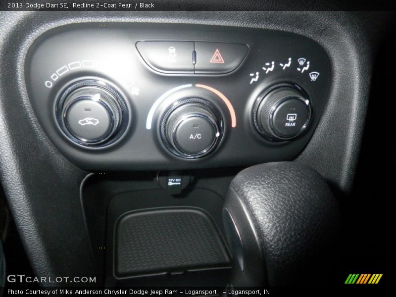 Redline 2-Coat Pearl / Black 2013 Dodge Dart SE