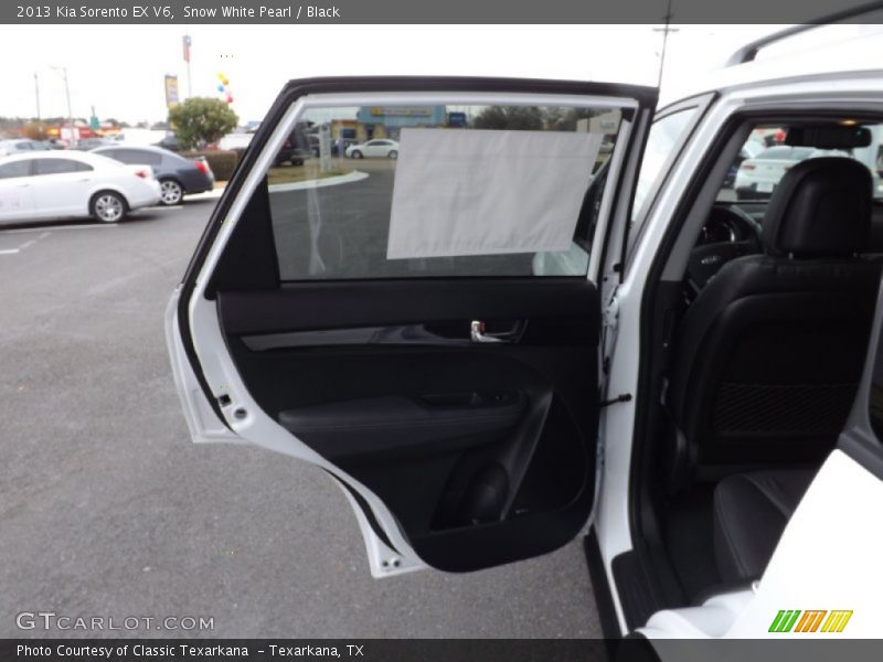 Snow White Pearl / Black 2013 Kia Sorento EX V6