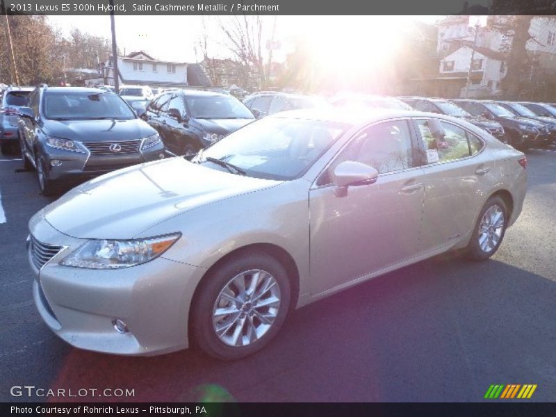 Satin Cashmere Metallic / Parchment 2013 Lexus ES 300h Hybrid