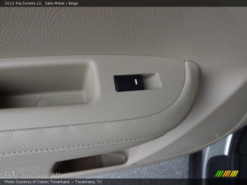 Satin Metal / Beige 2013 Kia Sorento LX