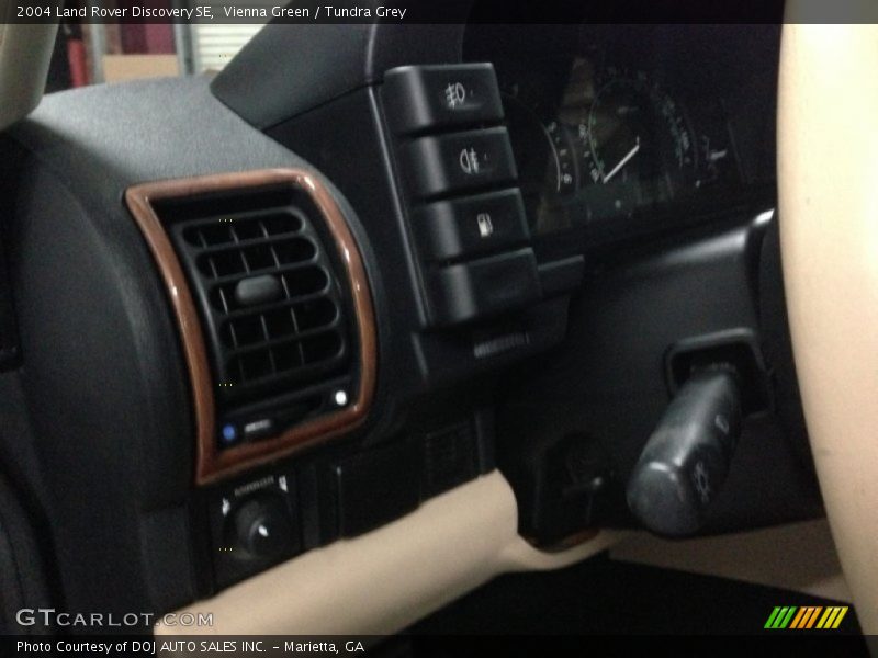 Vienna Green / Tundra Grey 2004 Land Rover Discovery SE